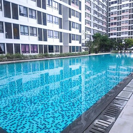 Happy Family Horizon Suite - Near Xiamen-Klia Netflix Kampong Melot Экстерьер фото