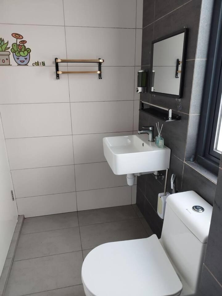 Happy Family Horizon Suite - Near Xiamen-Klia Netflix Kampong Melot Экстерьер фото
